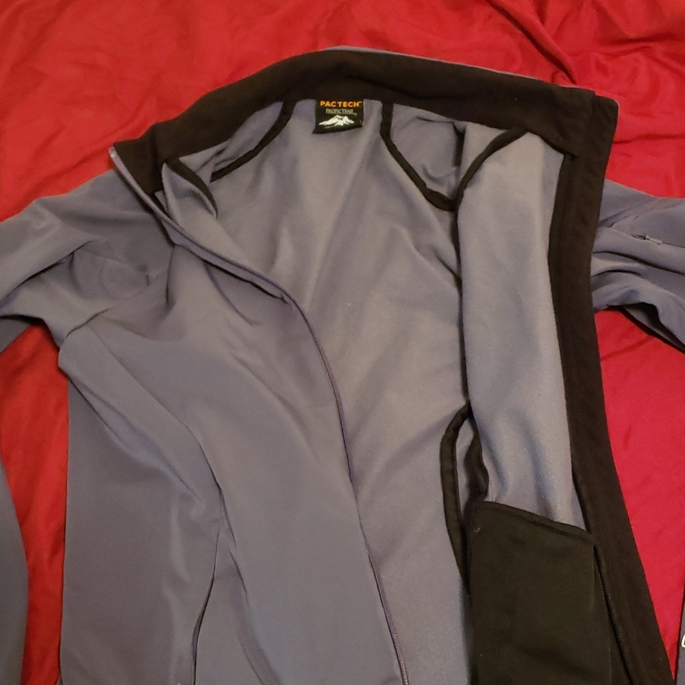 Jacket - Picture 4 of 4